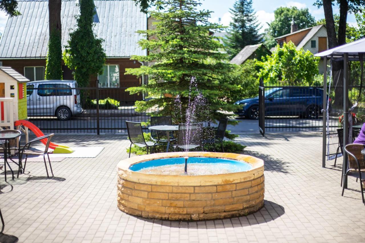 Avanti Apgyvendinimas-Restoranas Biržai Esterno foto